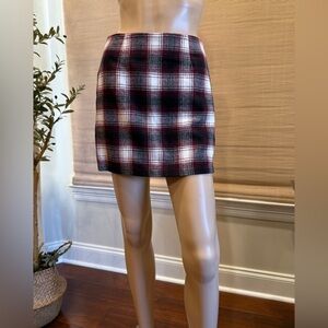 FOREVER 21 Plaid Mini Skirt. Flannel 
Colors of wine, black, and white.